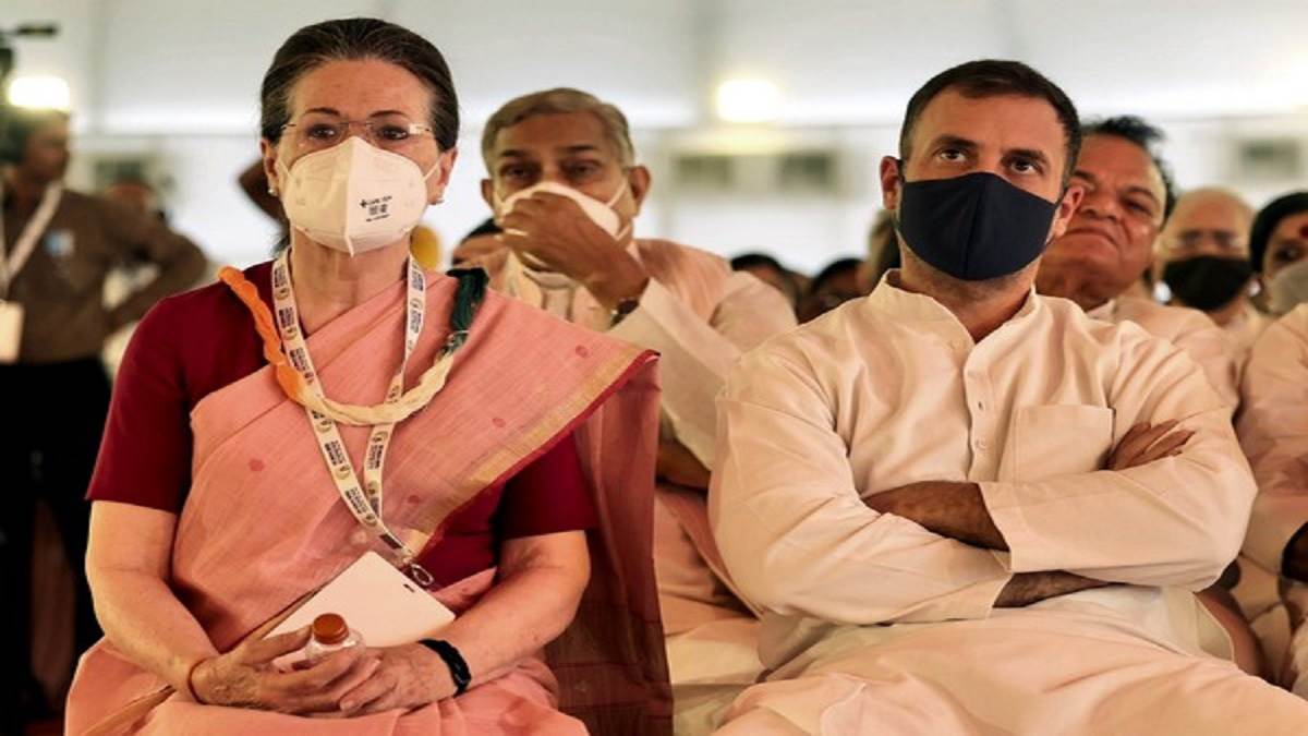 Karnataka Assembly Polls: कर्नाटक में सीएम उम्मीदवार नहीं घोषित करेगी कांग्रेस, जानें क्या है इस बार की रणनीति