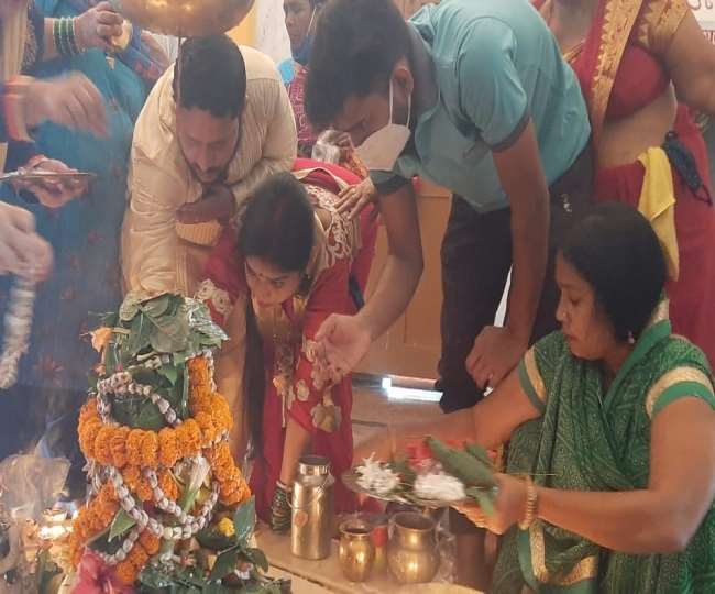 Sawan 2nd Monday: सावन की दूसरी सोमवारी आज, मंदिरों में उमड़ी श्रद्धालुओं की भीड़