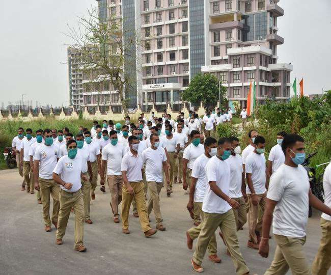गांधी जयंती पर बीएसएफ ने फिट इंडिया फ्रीडम रन का किया आयोजन, बढ़-चढ़कर सीमा प्रहरियों ने लिया हिस्सा