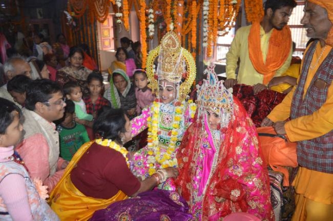 रामनगरी पर जमकर चढ़ा राम विवाहोत्सव का रंग