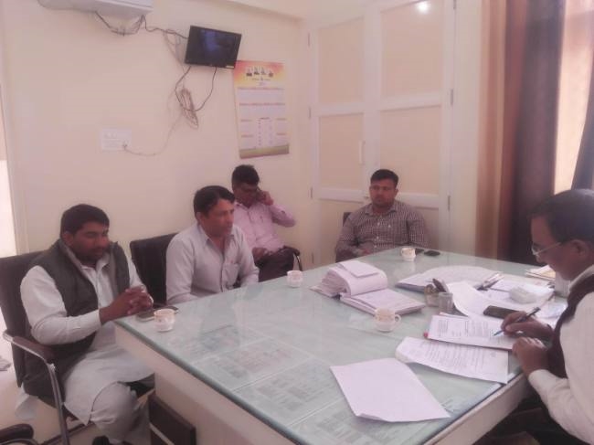 नगूरां में छापेमारी कर पकड़ी 1.43 लाख की बिजली चोरी