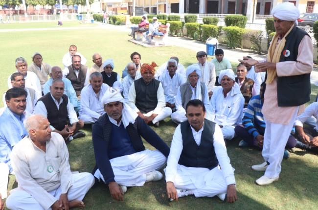 निर्दलीय विधायक बलराज कुंडू के समर्थन में उतरीं कई खाप