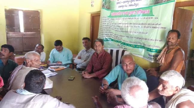 चीनी मिल प्रबंधन ने किसानों को अधिक चालान निर्गत करने का दिया आश्वासन
