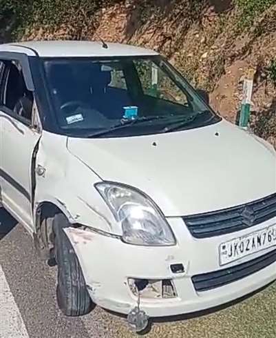 Jammu : कार और बाइक की टक्कर में बेटे की मौत और मां घायल