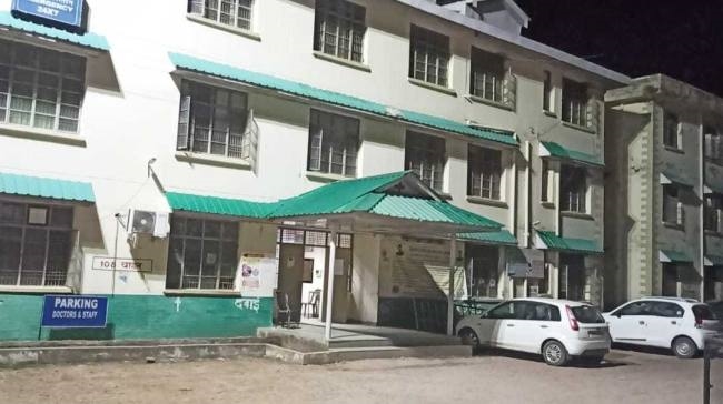 रेडियोलाजिस्ट न होने से धूल फांक रही मशीन