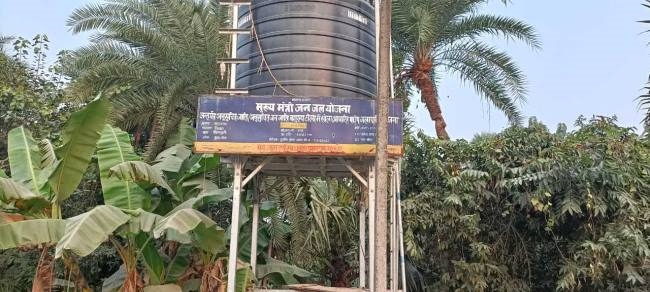 डीएमएफटी मद से बने जलमीनारों का बुरा हाल
