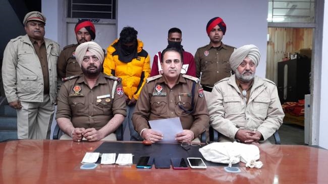 लुटेरा गिरोह के तीन सदस्य गिरफ्तार