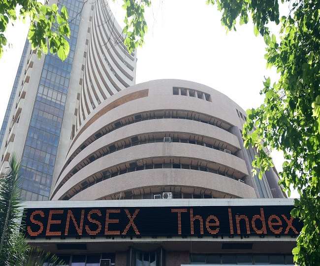 Sensex 465.01 अंक टूटा, निफ्टी भी 14,500 अंक के नीचे हुआ बंद, Dr Reddy’s, Reliance Industries सहित ये शेयर लुढ़के