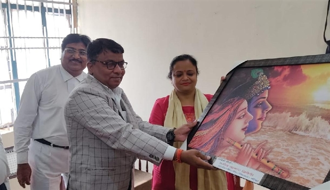 स्थानांतरित दो न्यायाधीशों को समारोह कर दी विदाई