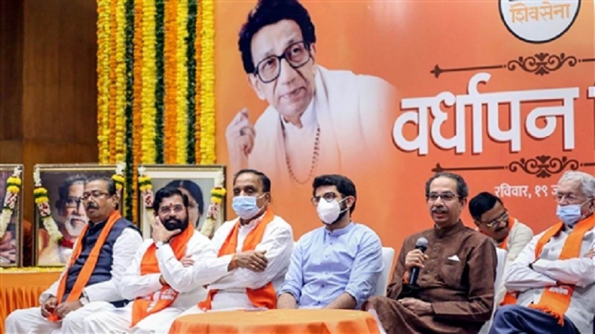 विचारधारा से समझौते का दुष्परिणाम, महाराष्ट्र में भारी पड़ी अपनों की अनदेखी