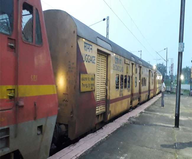 धनबाद स्टेशन पर दुर्घटना ग्रस्त होने से बची शक्तिपुंज एक्सप्रेस...