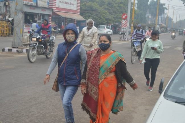 बदली व बूंदाबांदी से बढ़ी ठंड, छाए रहेंगे बादल
