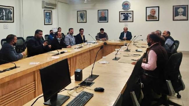 विवि और उद्योग के बीच संबंधों को प्रगाढ़ करेगा कुवि का कारपोरेट रिसोर्स सेंटर : सचदेवा