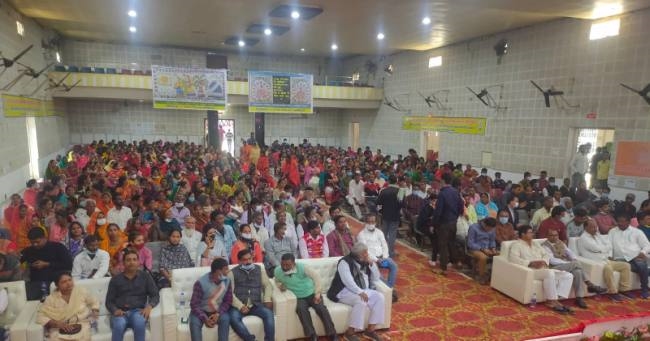 सीएम ने योजनाओं का किया शिलान्यास व उद्घाटन