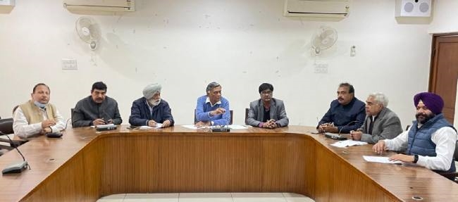 भाजपा घोषणा पत्र कमेटी की बैठक में तैयारियों पर मंथन