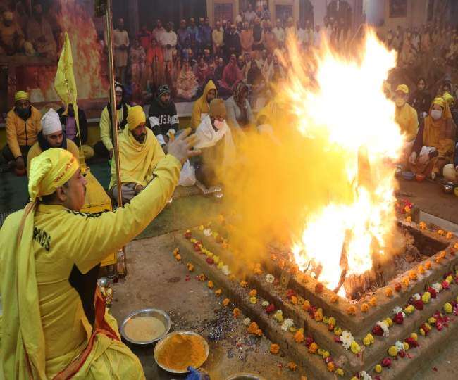 Jalandhar Today 4th December 2021 : मां बगलामुखी मंदिर में भगवान शनिदेव का हवन यज्ञ सुबह 7 बजे, जानिए और क्या खास है