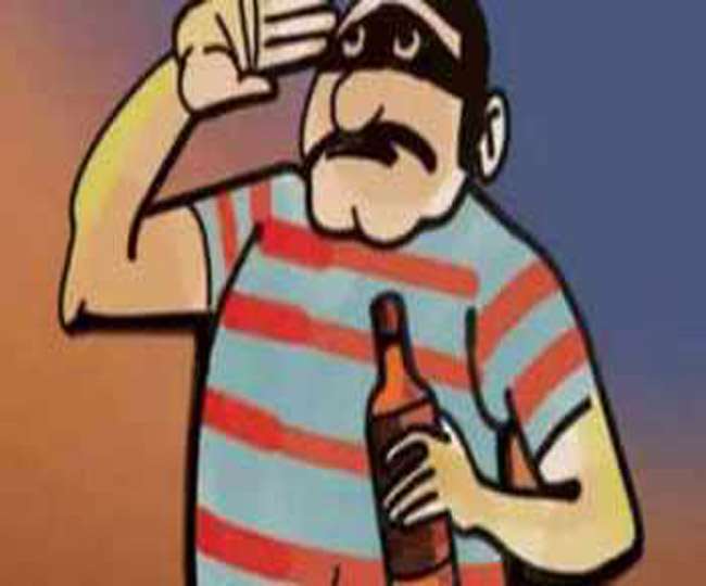 कोरोना लॉकडाउन में शराब के लिए परेशान हैं नशेड़ी, प्रयागराज में फिर शराब की दुकान में कर ली गई चोरी