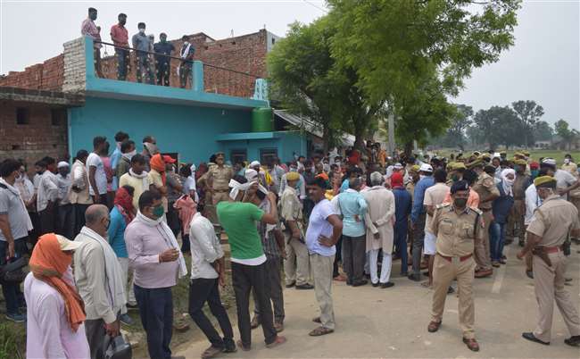 Mass Murder in Prayagraj : विमलेश के गायब मोबाइल से होमगार्ड के बेटे ने की थी बात