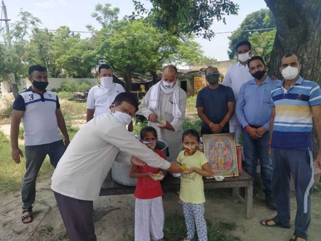 ब्राह्माण सभा ने कंजक पूजन किया