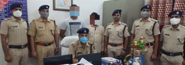 फर्जी आइडी बनाकर रेलवे टिकट की कर रहे थे बिक्री, दो धराए
