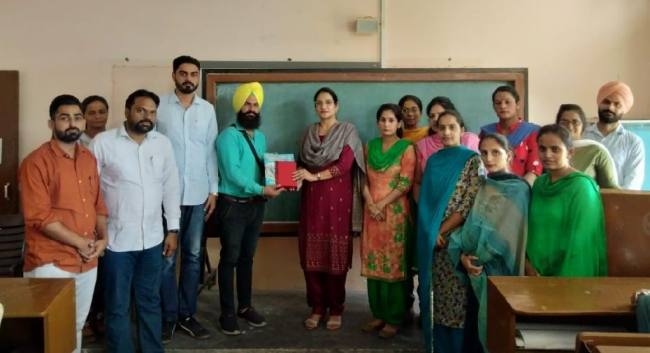 गुरुओं के बताए रास्ते पर चलने लिए किया प्रेरित