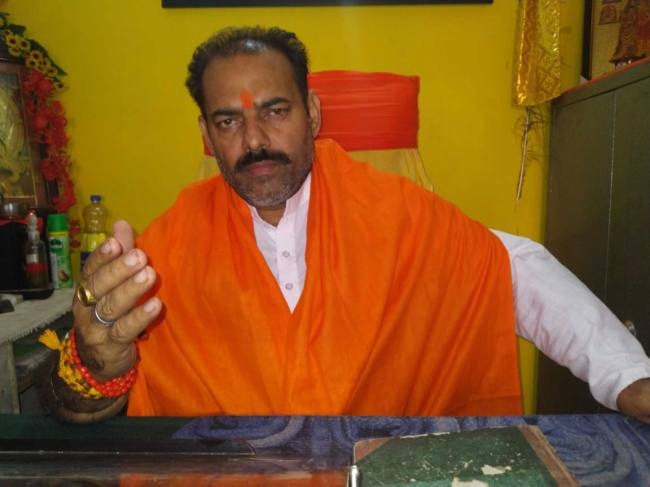 सनातन धर्म की परंपराओं का उपहास उड़ाने वालों पर हो कार्रवाई