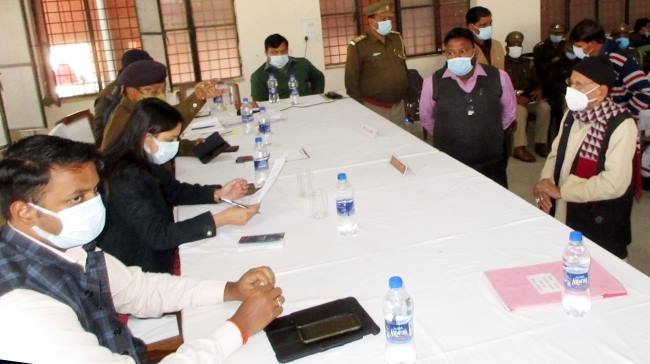 बदायूं में दोनों पक्षों को बुलाकर कराएं शिकायतों का स्थायी निस्तारण