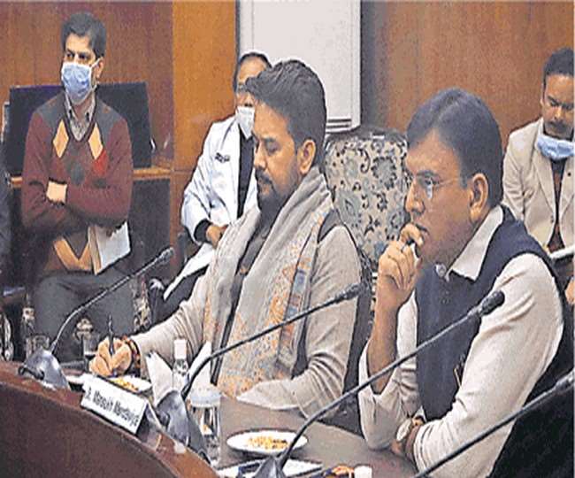केंद्रीय स्वास्थ्य मंत्री माडविया ने चेताया, बोले- कोरोना के नए वेरिएंट ओमिक्रोन से सर्तक रहने की जरूरत