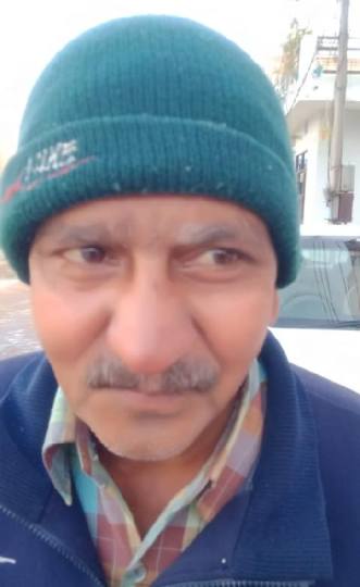 खाली प्लाटों की गंदगी से जूझते न्यू शिवालिक नगर के लोग, आंखें मूंदे बैठे जिम्मेदार अधिकारी