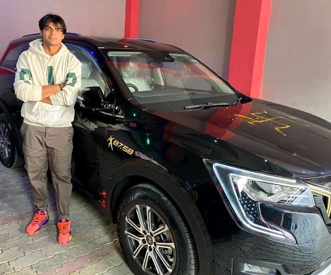 बस ने मारी नीरज चोपड़ा की एक्सयूवी को टक्कर, चाचा भीम चला रहे थे गाड़ी