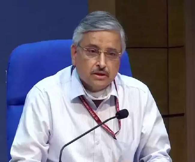 कोरोना का टीका लगने के बाद कितने महीने रोग प्रतिरोधक क्षमता रहेगी मजबूत, एम्स निदेशक गुलेरिया ने बताया