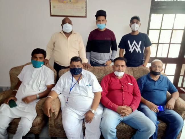 पाकिस्तान में मंदिर पर हमला करने वालों पर हो कार्रवाई