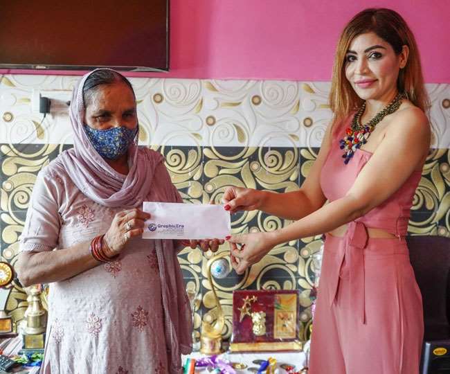 Tokyo Olympic: भारतीय हाकी खिलाड़ी वंदना कटारिया को ग्राफिक एरा डीम्ड यूनिवर्सिटी ने दिए को 11 लाख रुपये