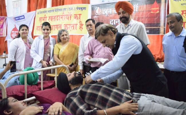 कैंप में जुटाया 152 यूनिट खून