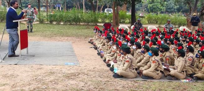 शहरीकरण व औद्योगिकरण में वृद्धि ने पर्यावरण समस्या को बना दिया जटिल