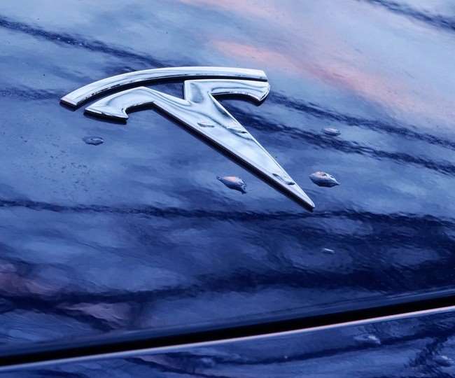 अब पहले से बेहतर होंगे टेस्ला के Autonomous वाहन, कंपनी ने पेश किया नया सॉफ्टवेयर