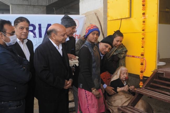 गुडविल सोसायटी ने स्लम बस्तियों में रवाना की मोबाइल स्कूल वैन