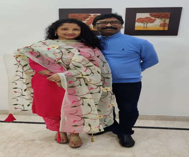 Happy Rose Day 2021: मुख्यमंत्री हेमंत सोरेन के लिए आज का दिन बहुत खास, विधायक दे रहे आशीष