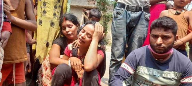 धोखे से बुलाकर ले गए और चाकू मार कर दी हत्या