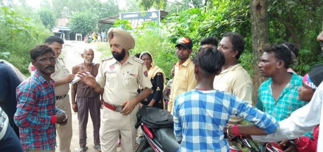 पैसेंजर ट्रेन की चपेट में आई 12 साल की बच्ची, मौत