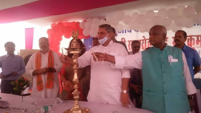पाकिस्तान के दो टुकड़े नहीं हुए होते तो भारत को होती परेशानी : मंत्री