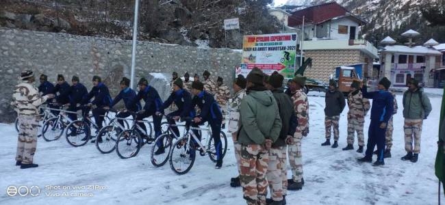 हिमवीरों ने गंगोत्री से शुरू किया साइकिल अभियान