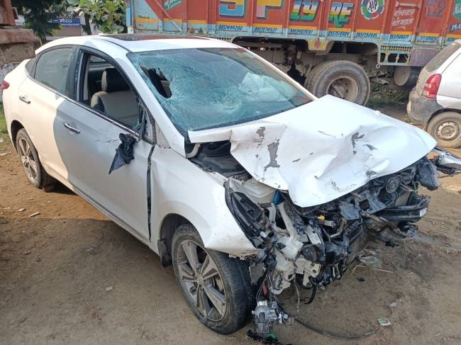 हाईवे पर हादसे में बुलेट सवार दो युवकों की मौत