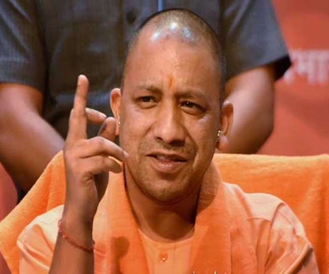 Action Against Criminals: यूपी पुलिस ने 800 अपराधियों को किया चिह्नित, अब तक ढाई अरब की अवैध संपत्ति जब्त