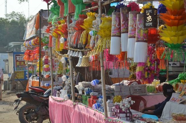 विरोध के बाद भी चुपके से इलेक्ट्रानिक बाजार में घुसा ड्रैगन
