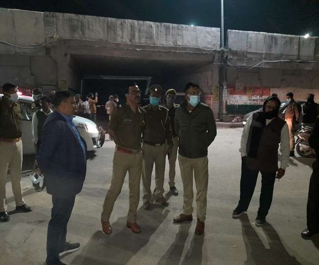 इटावा स्थित कोल्ड स्टोर में अमोनिया रिसाव से मची अफरा-तफरी, ग्रामीणों की सूचना पर पहुंचे अधिकारी