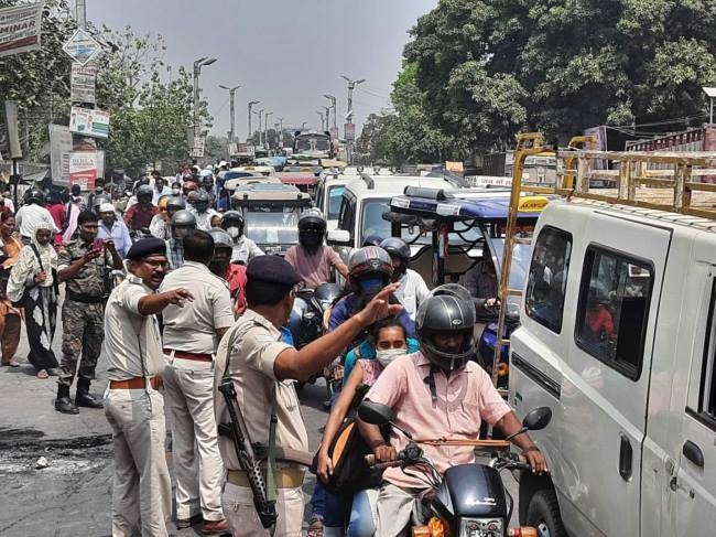 मधुबनी में सामूहिक हत्याकांड के खिलाफ सड़क पर उतरे जाप कार्यकर्ता