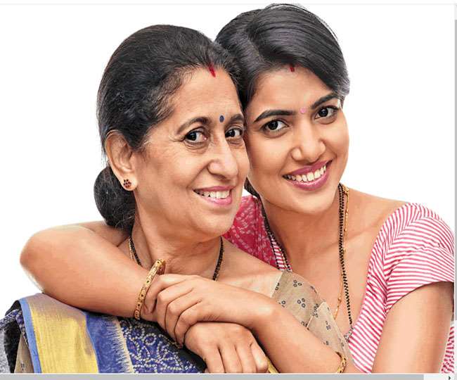 Happy Mothers Day 2021: मां! इस एक शब्द में सृष्टि समाई है, प्रकृति के सभी रहस्य, प्रश्न का एक ही उत्तर है- मां!