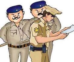 जौनपुर में छेडख़ानी से आक्रोशित महिलाओं ने थाने पर किया हंगामा, एक आरोपित पुलिस हिरासत में