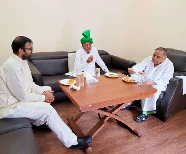 हरियाणा से चल रही तीसरे मोर्चे की कोशिश, चौटाला की नीतीश के बाद अब मुलायम व देवगौड़ा से गुफ्तगू